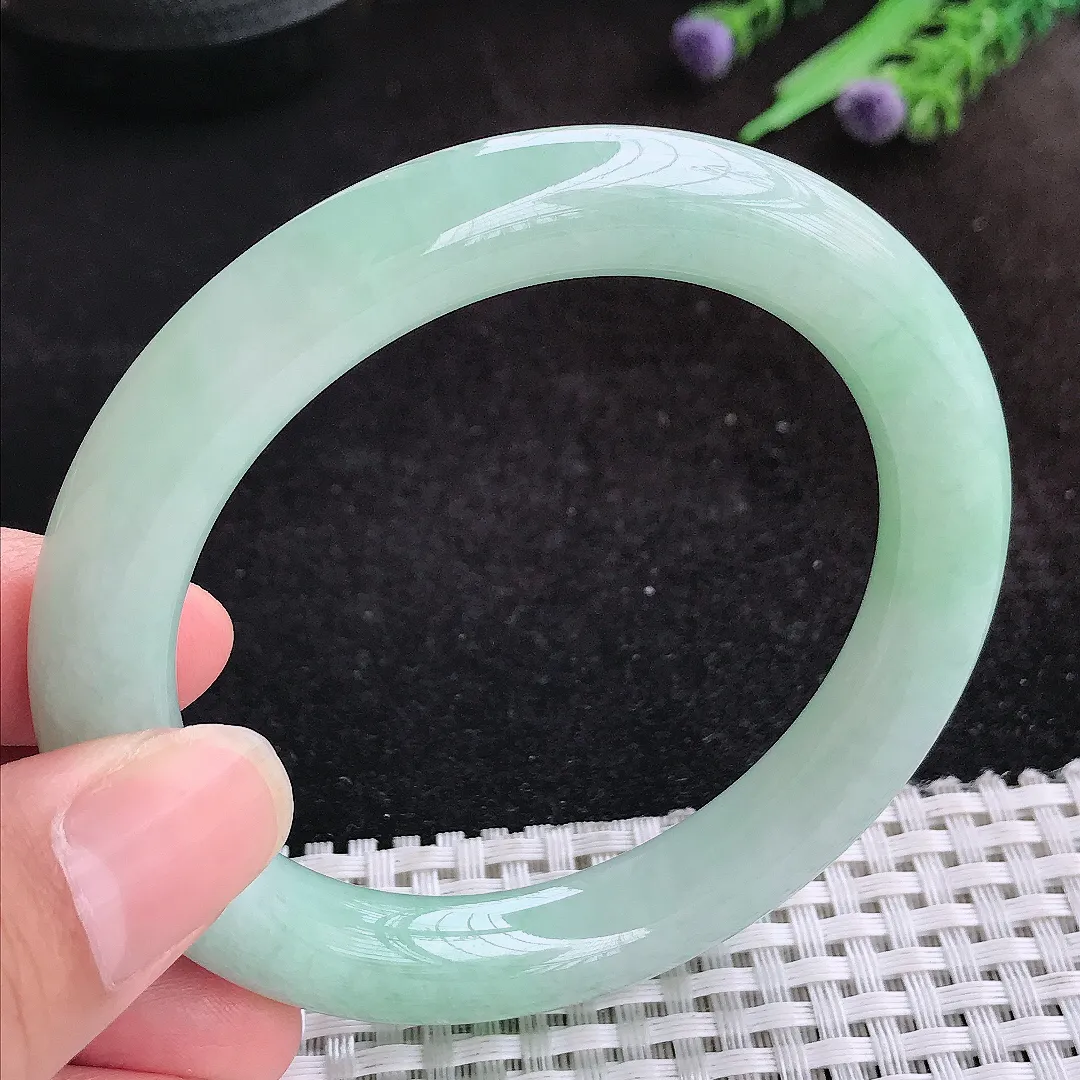 自然光57/10.5/10.1老坑秀气冰润冰晴绿圆条手镯天然翡翠玉镯女款