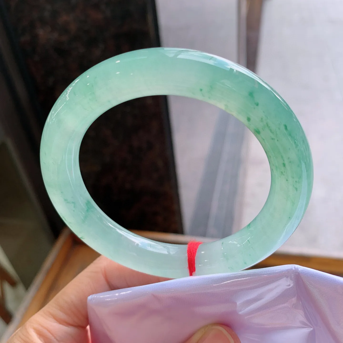 圆条冰晴飘花  尺寸：60.6/12.3/12mm