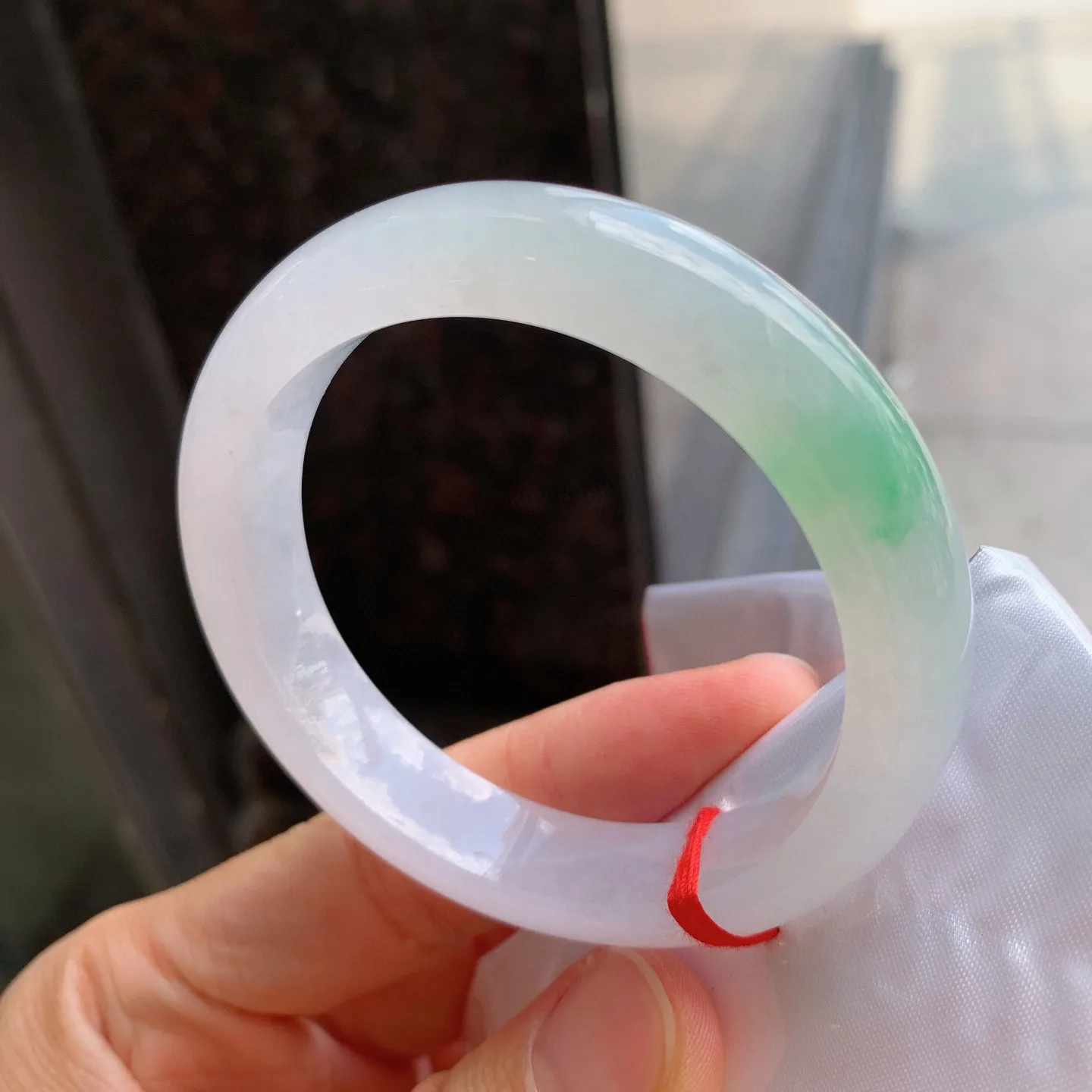 正圈冰飘绿 尺寸：52/11.9/8.4mm