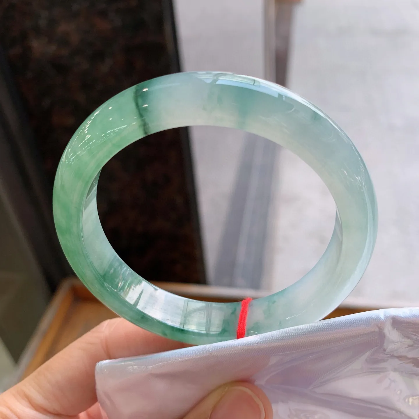 正圈冰飘花 尺寸：57.8/12.2/8.3mm