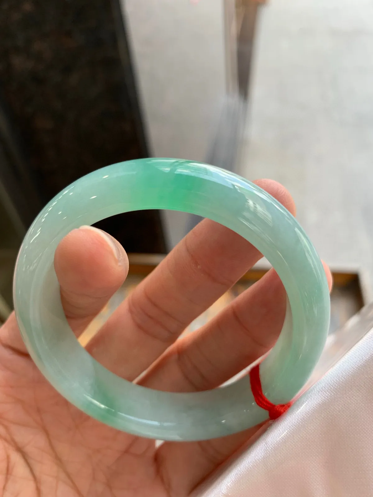 正圈飘绿  尺寸：55.6/13.5/8.8mm