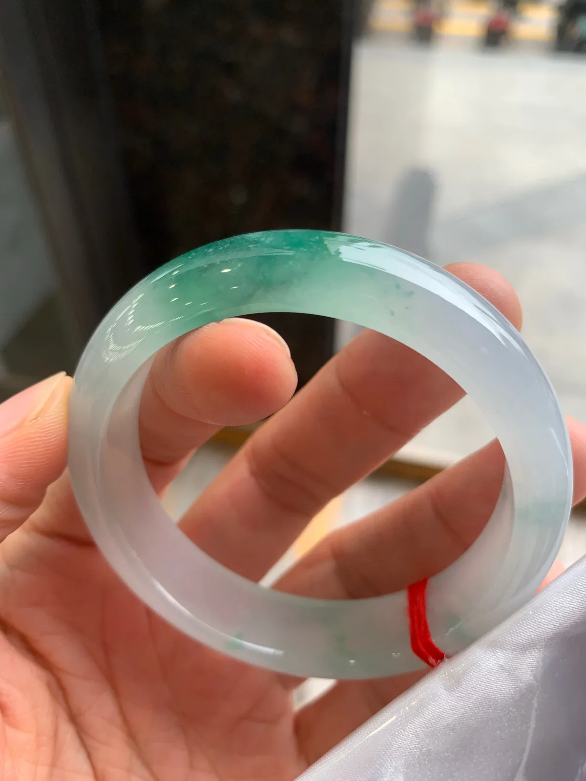 正圈冰飘绿 尺寸：55.7/13.7/8.3mm