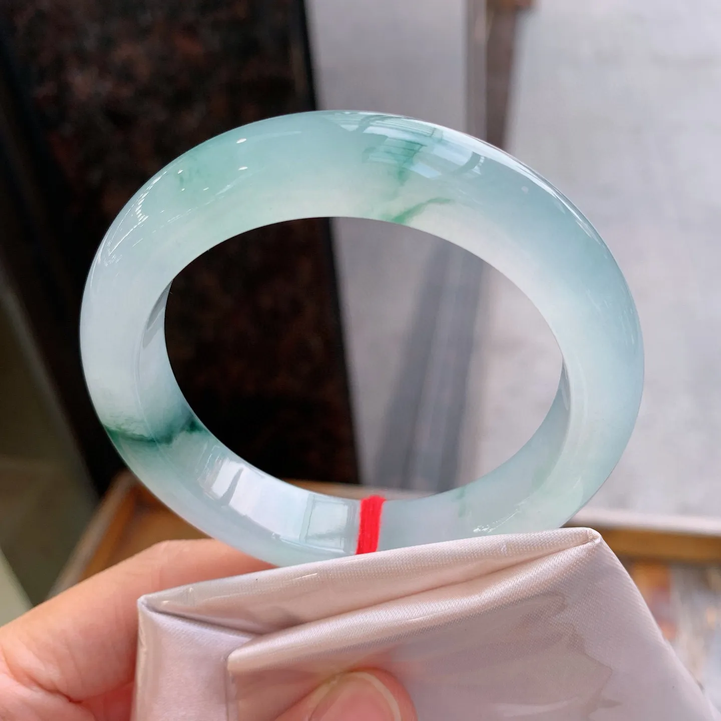 正圈冰飘花 尺寸：57.8/13/9.9 mm