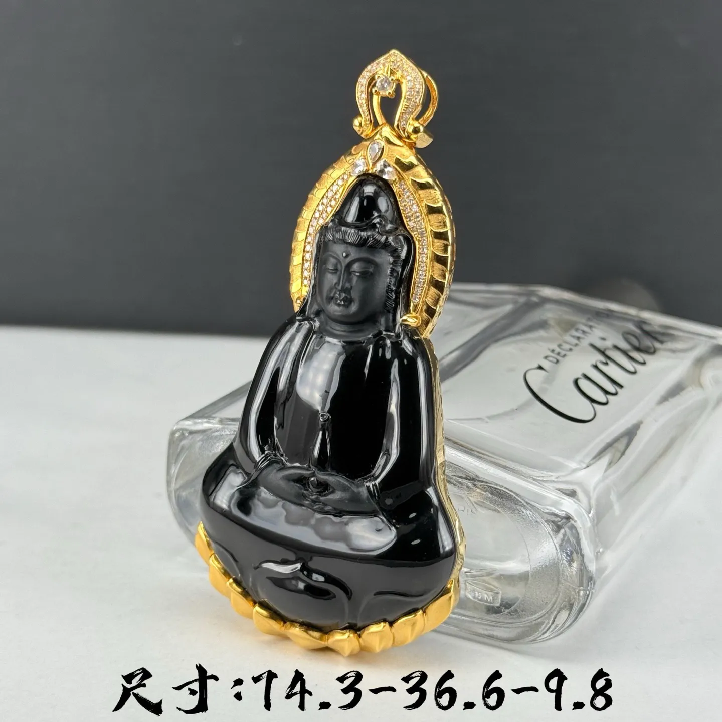 精品18k墨翠素衣观音 种好色正 黑度极好 打灯通透 油性十足