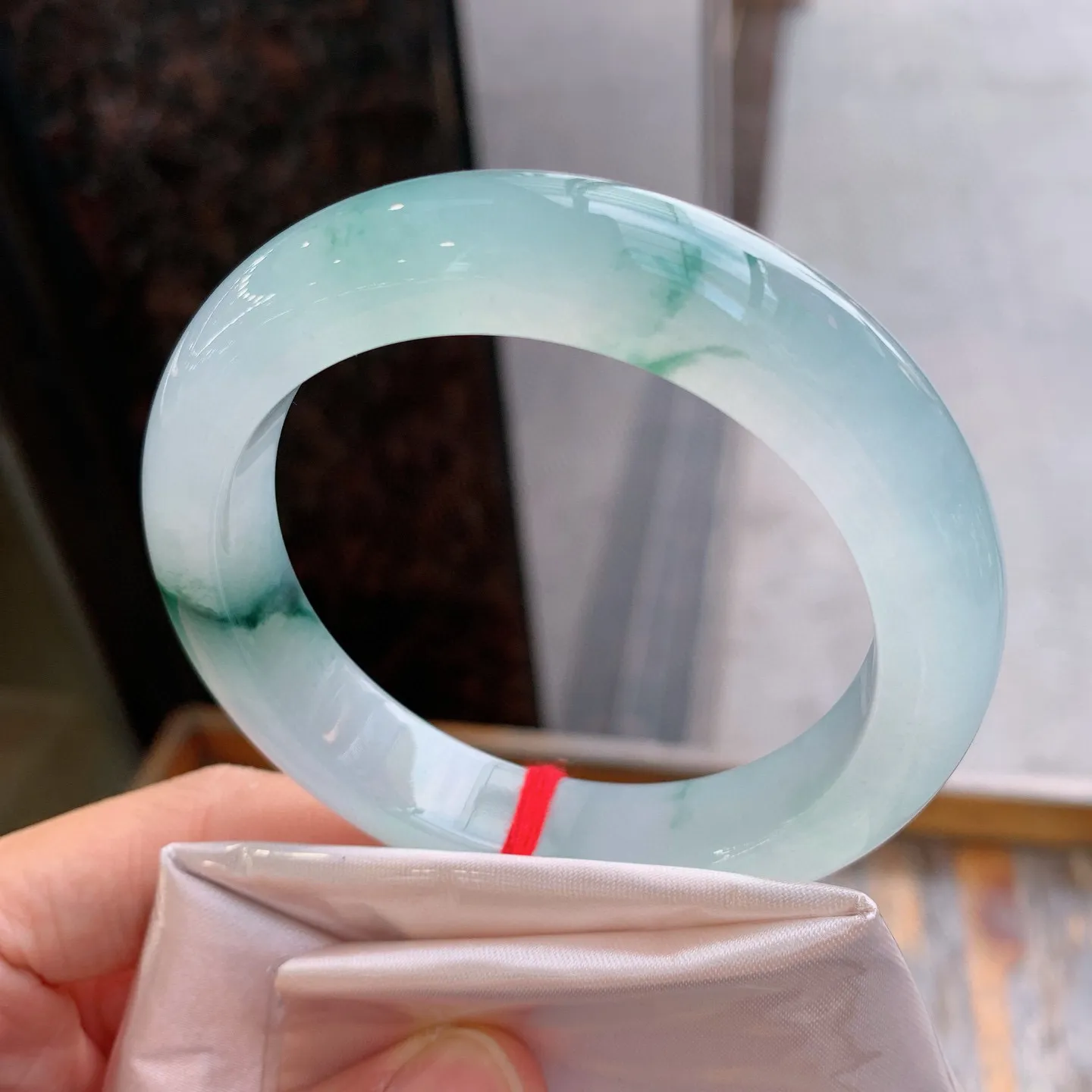 正圈冰飘花 尺寸：57.8/13/9.9 mm