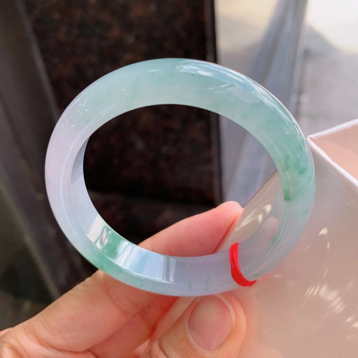 正圈飘绿 尺寸：52.8/12.4/8.5mm