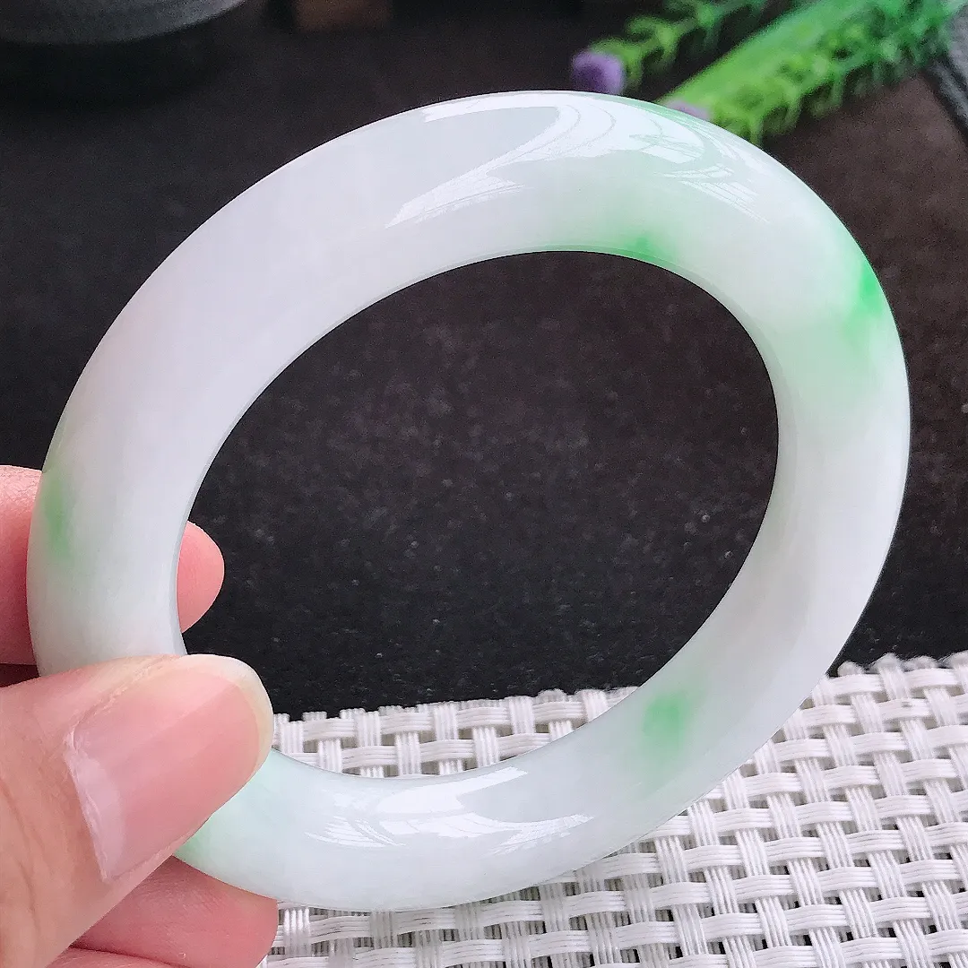 自然光56.5/11.9老坑精美冰润阳春白雪飘阳绿圆条手镯天然翡翠玉镯女款