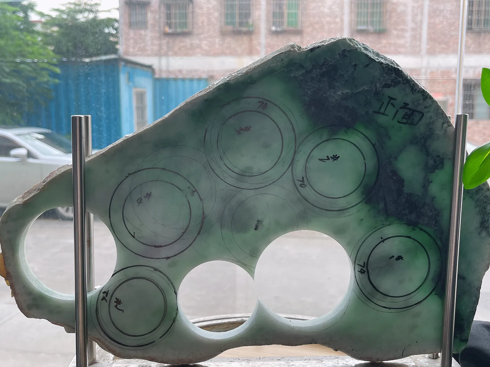 翡翠板料，⭕️正圈最大做60，圆条最大做56