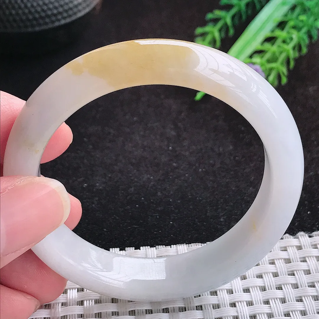 自然光51.5/12.5/8小圈口老坑冰润起胶特色飘黄翡手镯天然翡翠玉镯女款