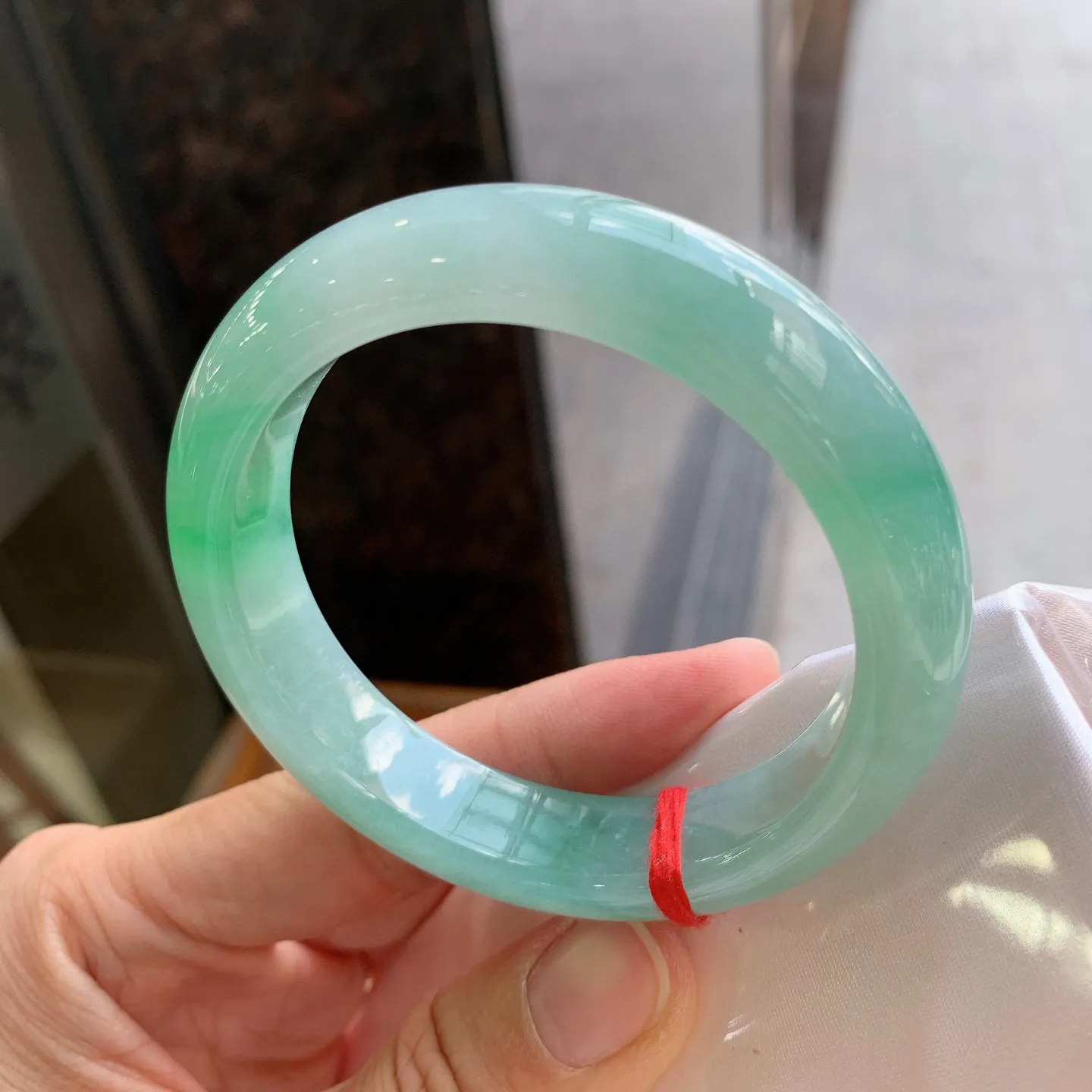 正圈飘绿  尺寸：55.6/13.5/8.8mm