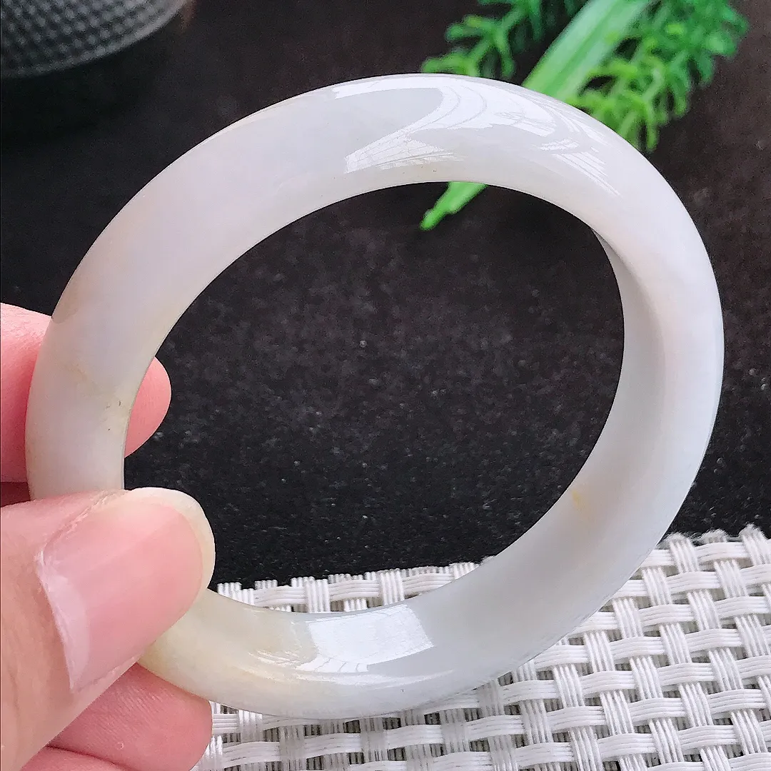 自然光51.5/12.5/8小圈口老坑冰润起胶特色飘黄翡手镯天然翡翠玉镯女款