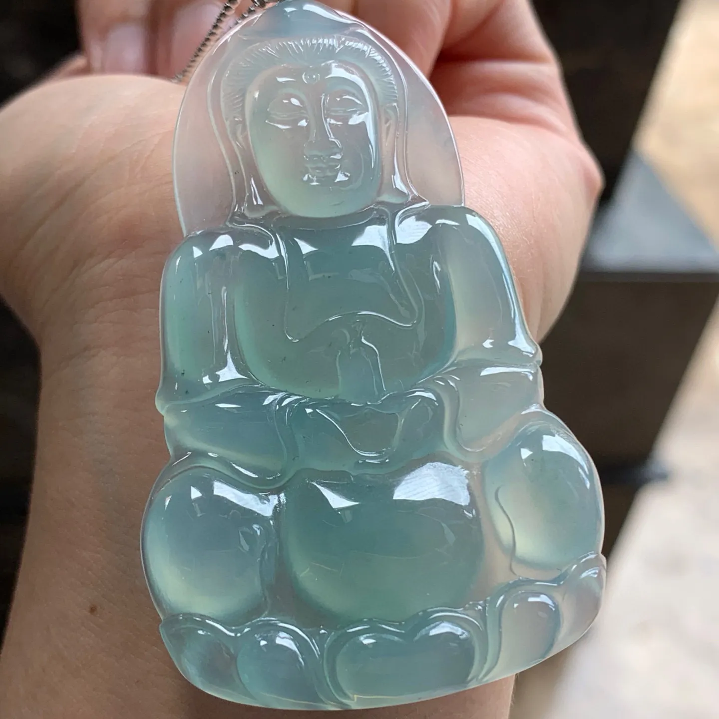 金扣· 冰种蓝水观音

种水足 透亮