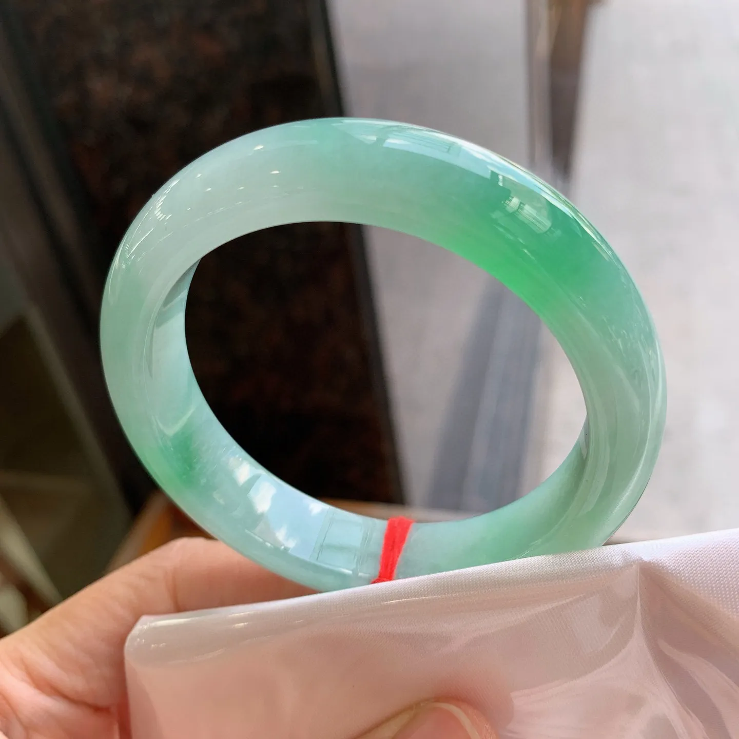 正圈飘绿  尺寸：55.6/13.5/8.8mm