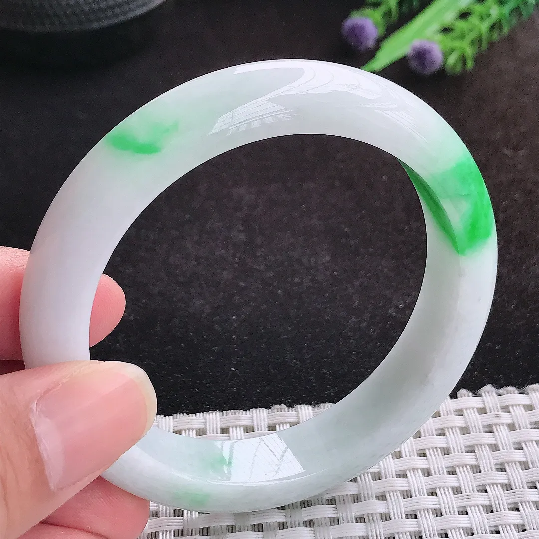 自然光56.5/12.7/8.6老坑精美问润白底青正阳绿手镯天然翡翠玉镯女款
