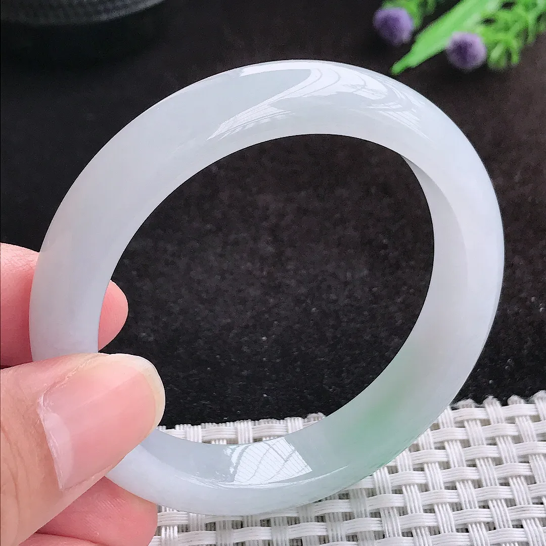 自然光53.5/12/8.1老坑冰胶水灵宽边手镯天然翡翠玉镯女款