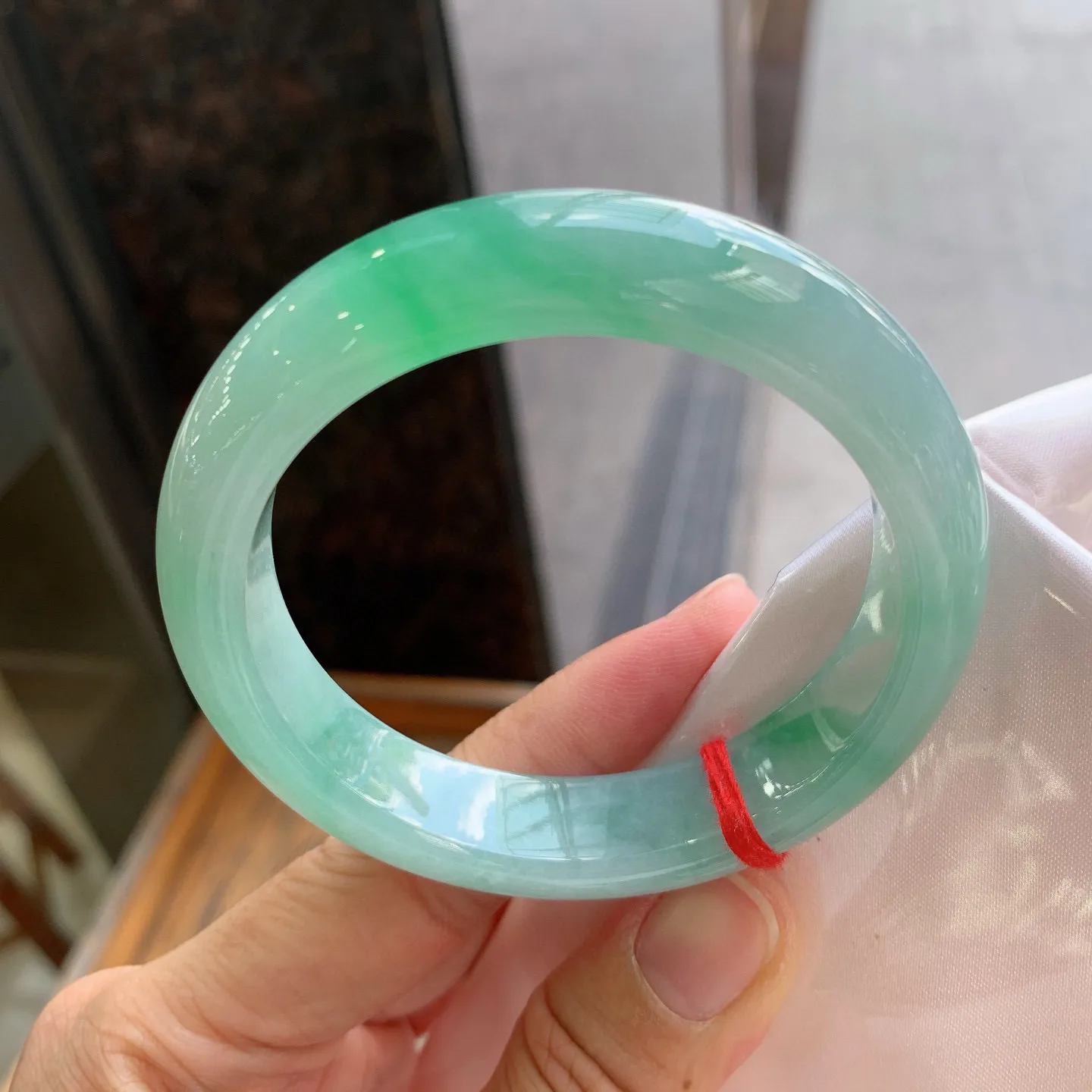 正圈飘绿  尺寸：55.6/13.5/8.8mm