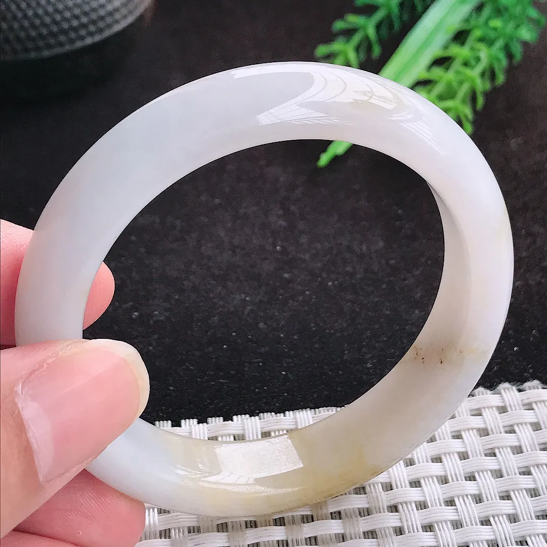 自然光51.5/12.5/8小圈口老坑冰润起胶特色飘黄翡手镯天然翡翠玉镯女款