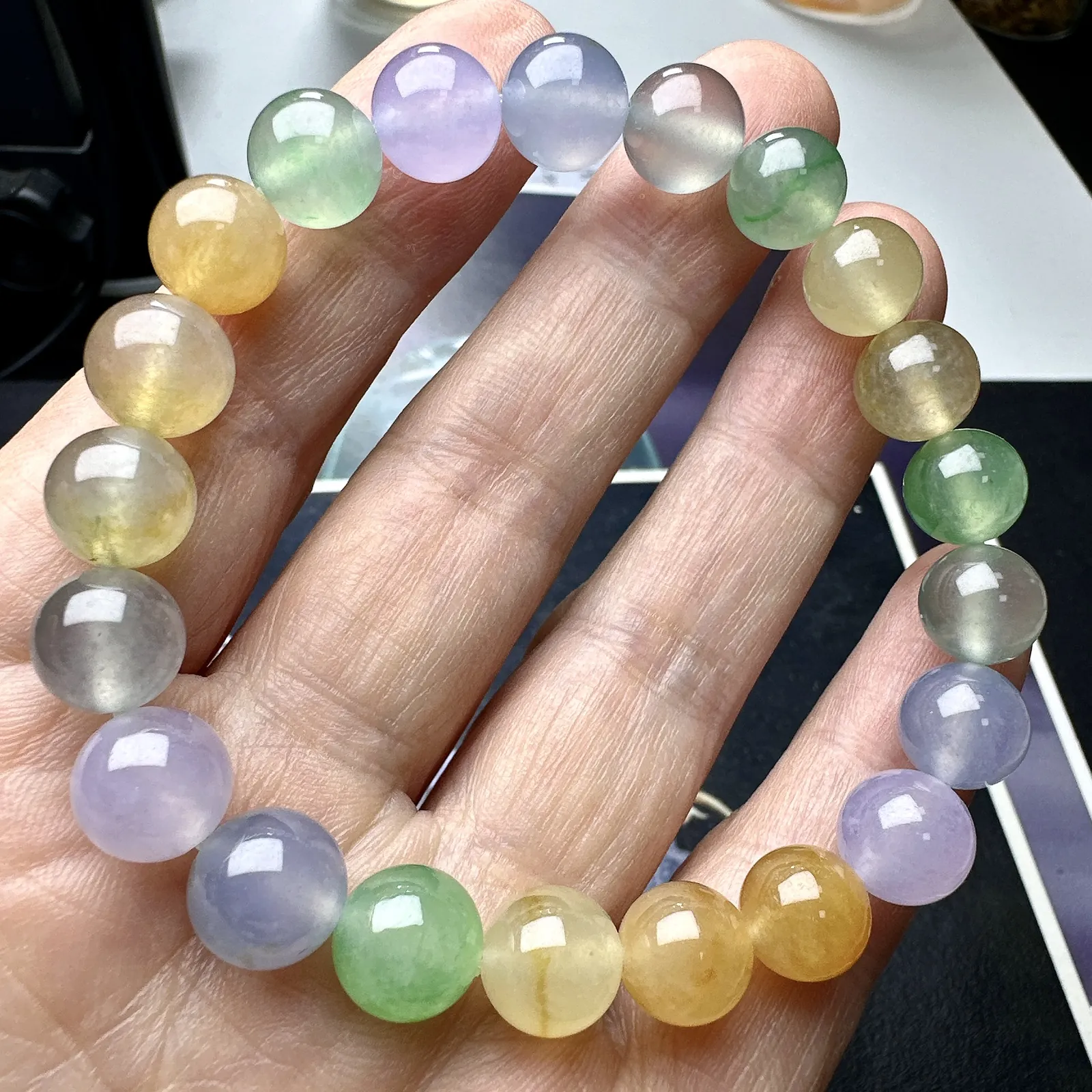 【冰种多宝手串】晶莹多彩的糖果串，多宝手串，颜色丰富，更重要的是种水都很好，性价比很不错，直径8.7-9.6之间