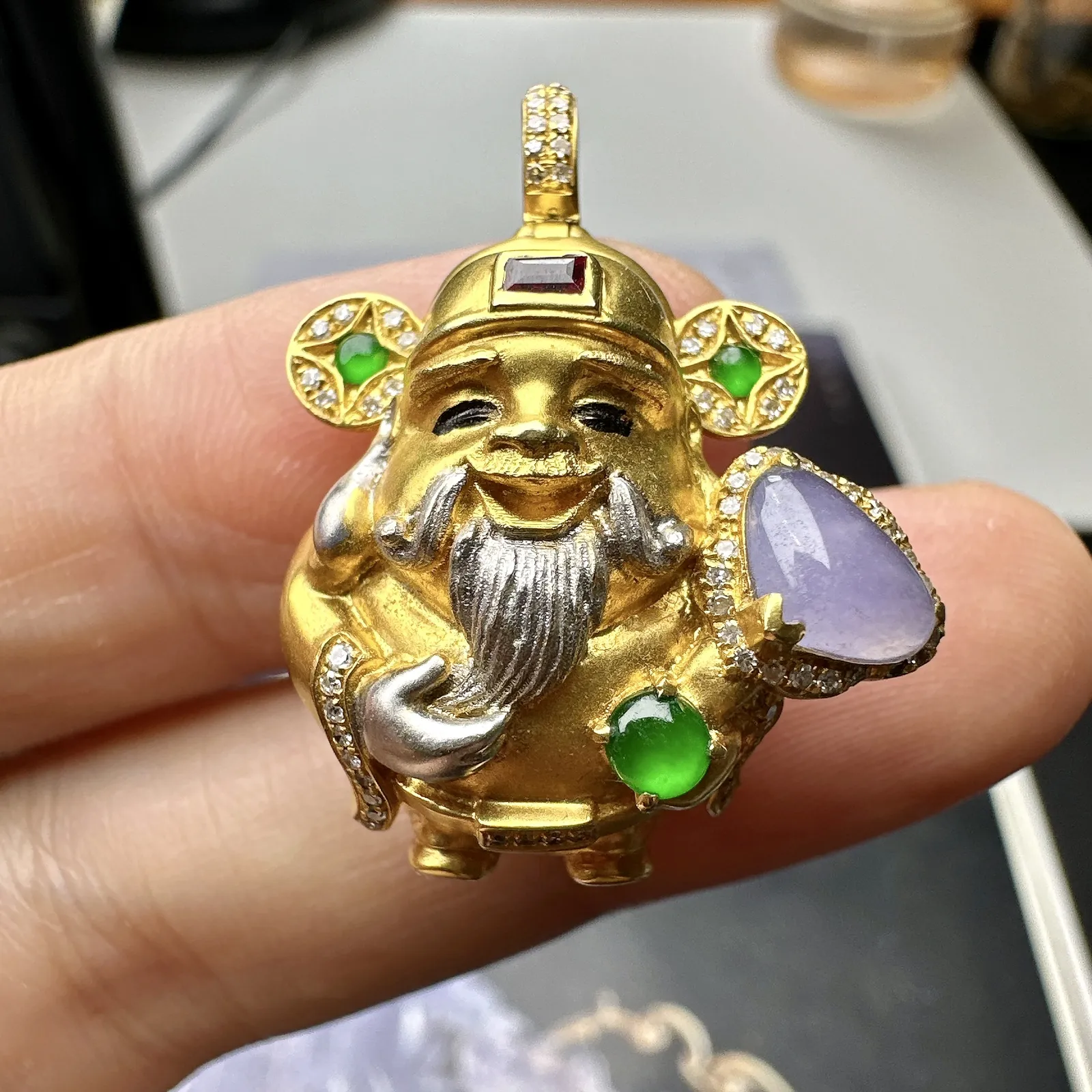 【冰种紫心形财神】镶嵌款吊坠，质地细腻，饱满圆润，笑口常开，18k金钻镶嵌，裸石尺寸5.9*7.1*
