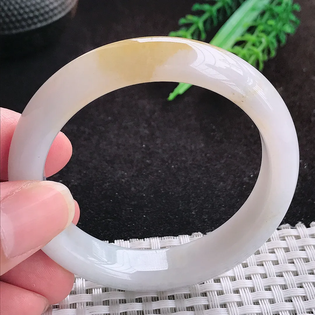 自然光51.5/12.5/8小圈口老坑冰润起胶特色飘黄翡手镯天然翡翠玉镯女款