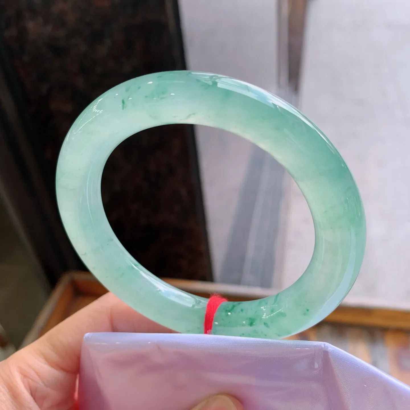 圆条冰晴飘花  尺寸：60.6/12.3/12mm