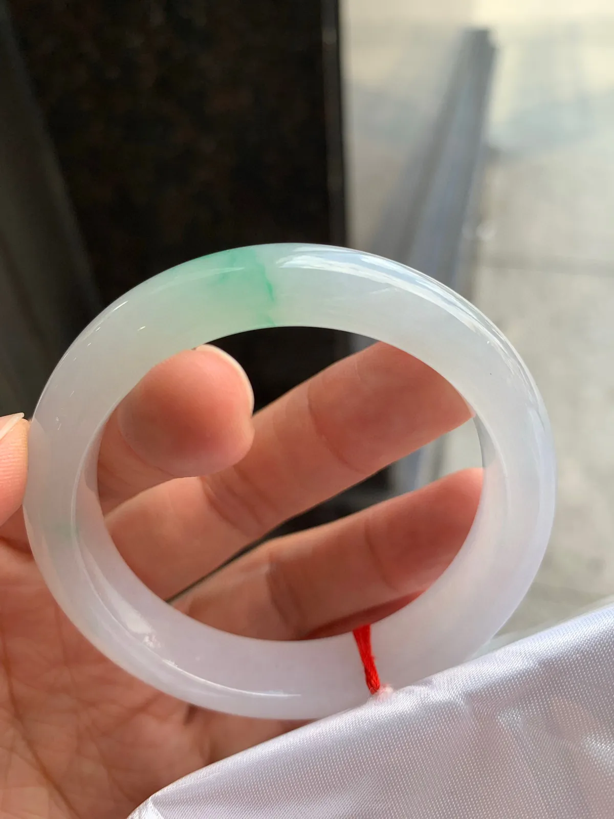 正圈冰飘绿 尺寸：52/11.9/8.4mm