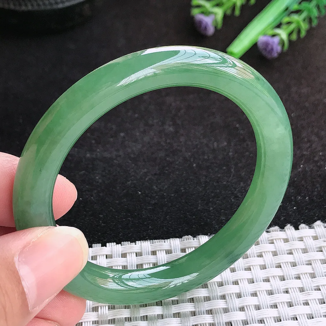 自然光51.5/8.8老坑冰胶果冻满绿小圈口圆条手镯天然翡翠玉镯女款