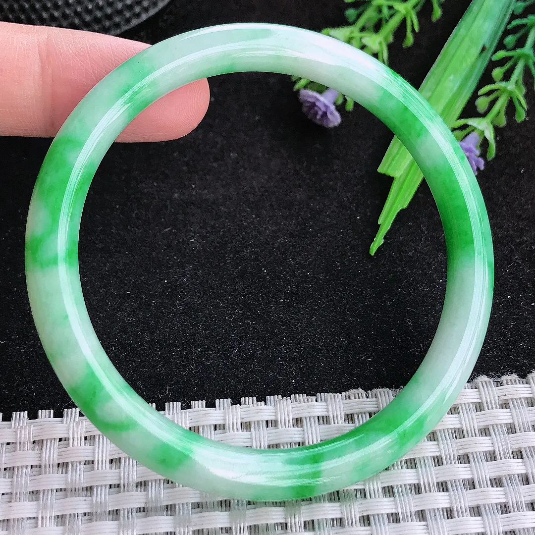 自然光58.5/7/7.5老坑精美辣阳绿叮当圆条手镯天然翡翠玉镯女款