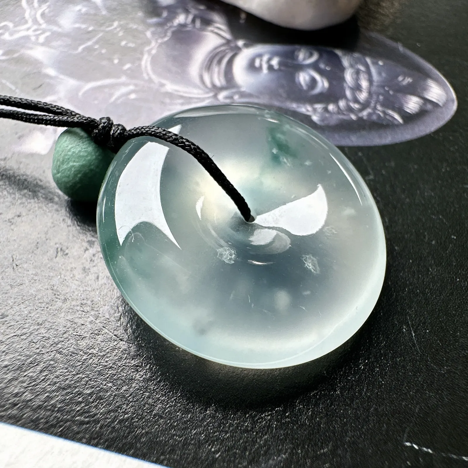 【冰种飘花平安扣】老坑雪花棉，质地非常细腻，冰润十足，种老冰透
