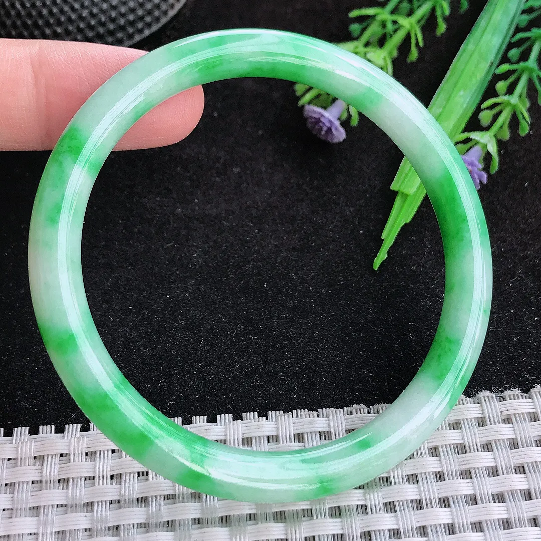 自然光58.5/7/7.5老坑精美辣阳绿叮当圆条手镯天然翡翠玉镯女款