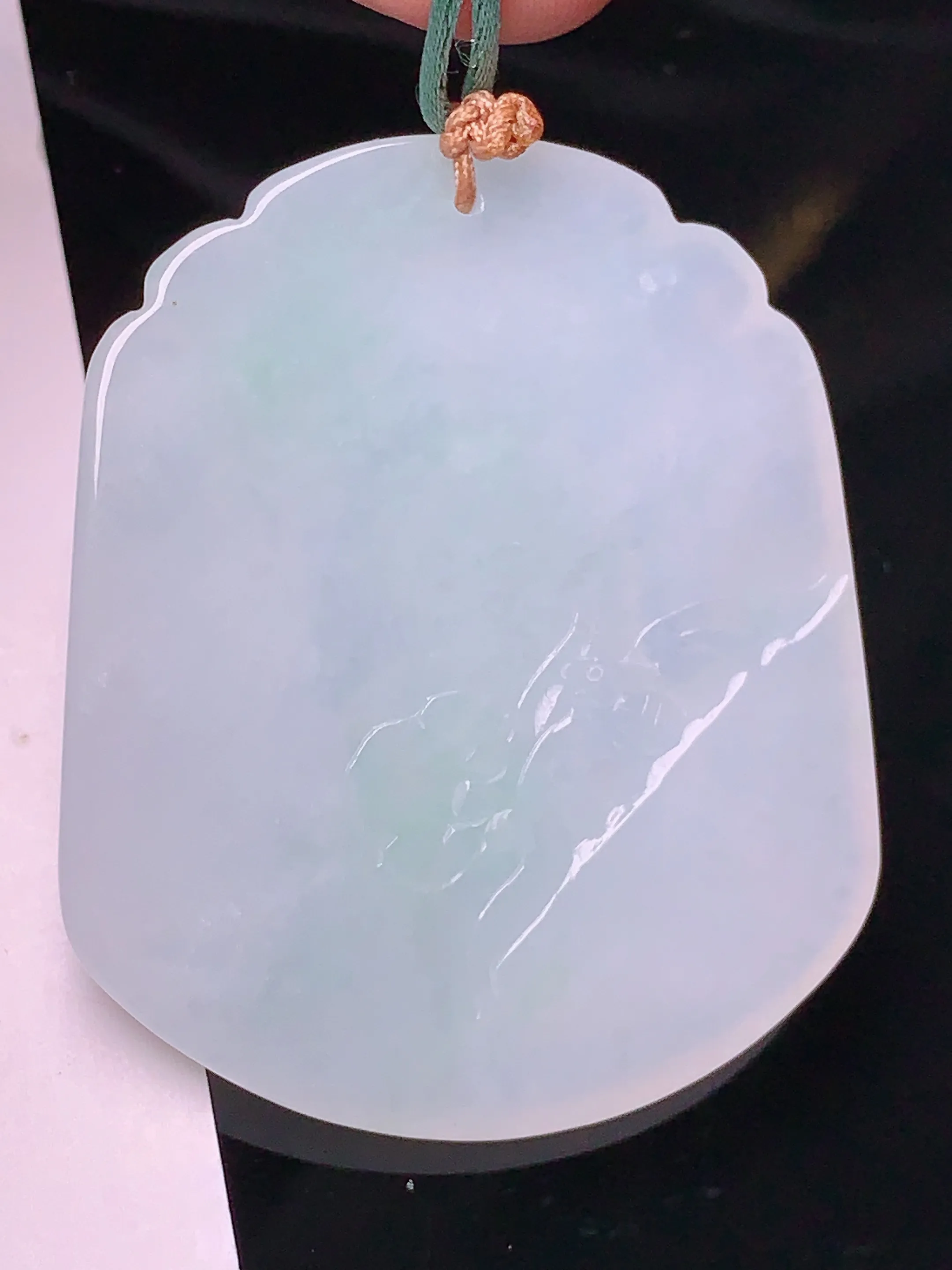 飘绿文殊观音菩萨吊坠 玉质细腻 色泽艳丽 水润亮眼  整体尺寸50*41.5*6