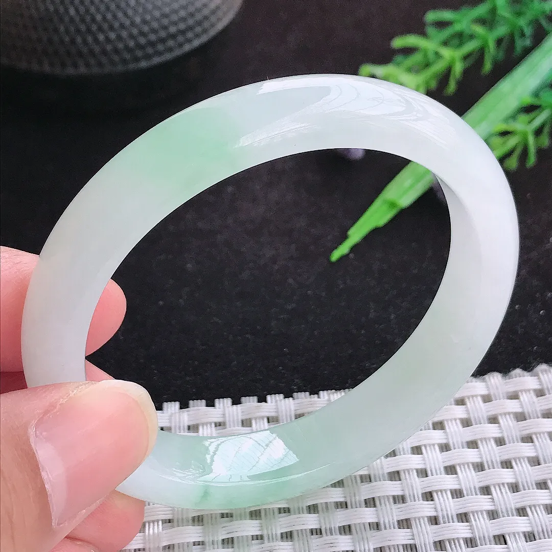 自然光53/48/11.2/7.5老坑冰胶果冻飘绿贵妃手镯天然翡翠玉镯女款