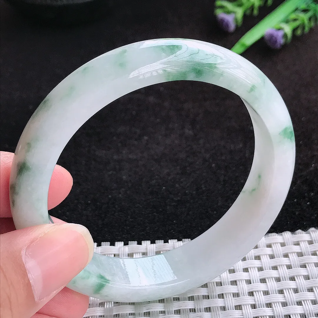 自然光58/13/8.1老坑精美冰润飘花宽边手镯天然翡翠玉镯女款