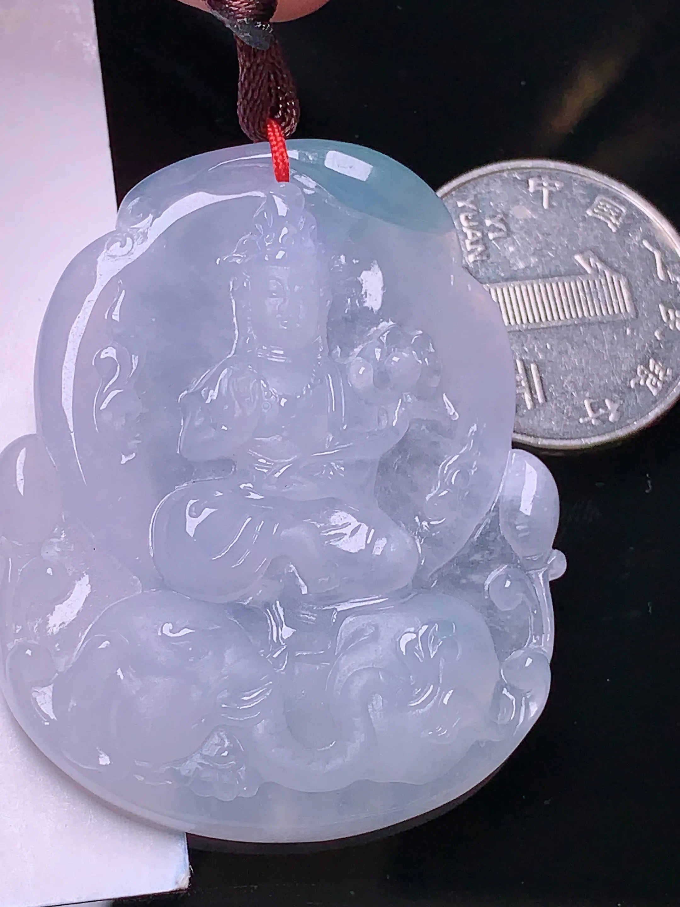 冰种普贤观音菩萨吊坠 玉质细腻 色泽艳丽 水润亮眼  整体尺寸50*41*6