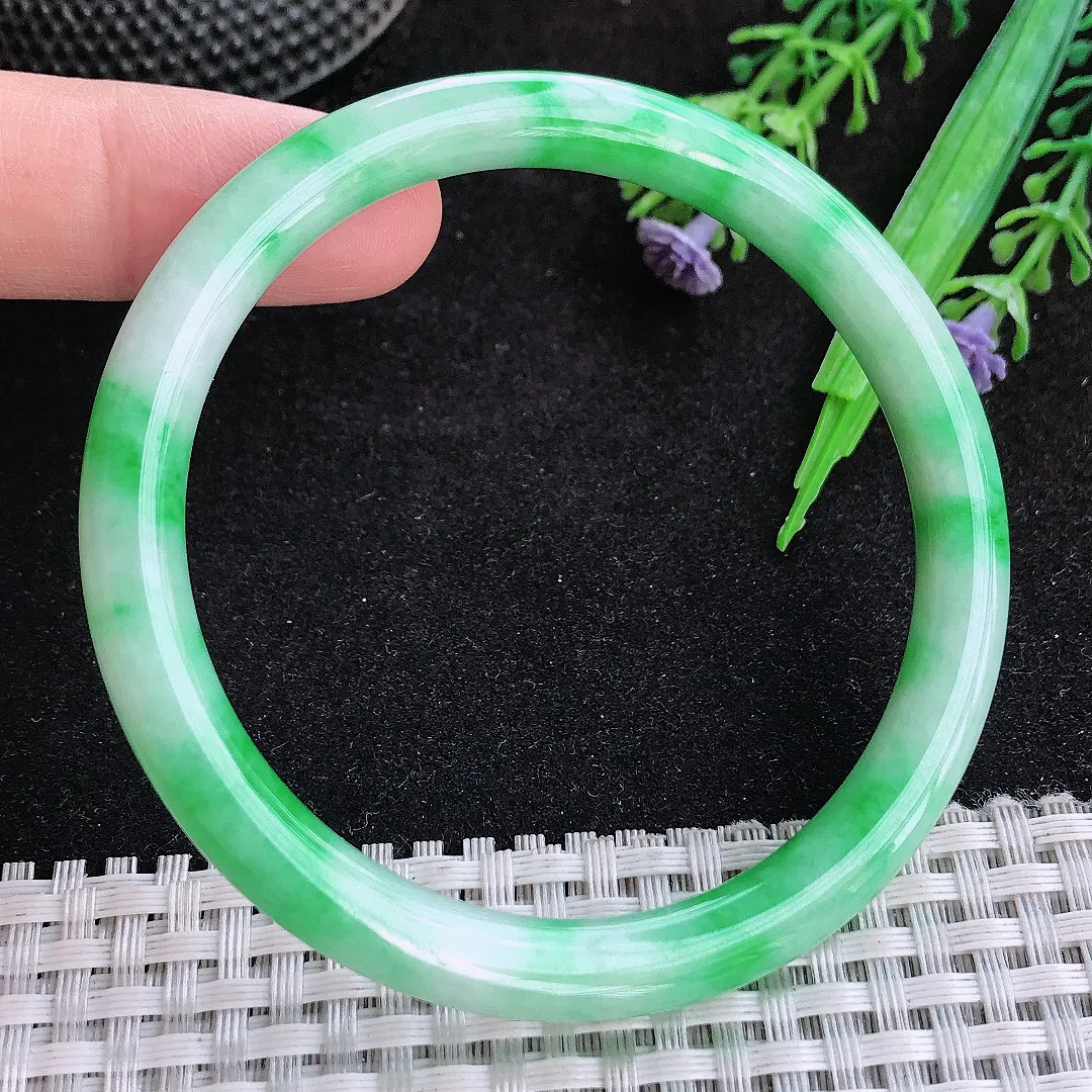 自然光58.5/7/7.5老坑精美辣阳绿叮当圆条手镯天然翡翠玉镯女款