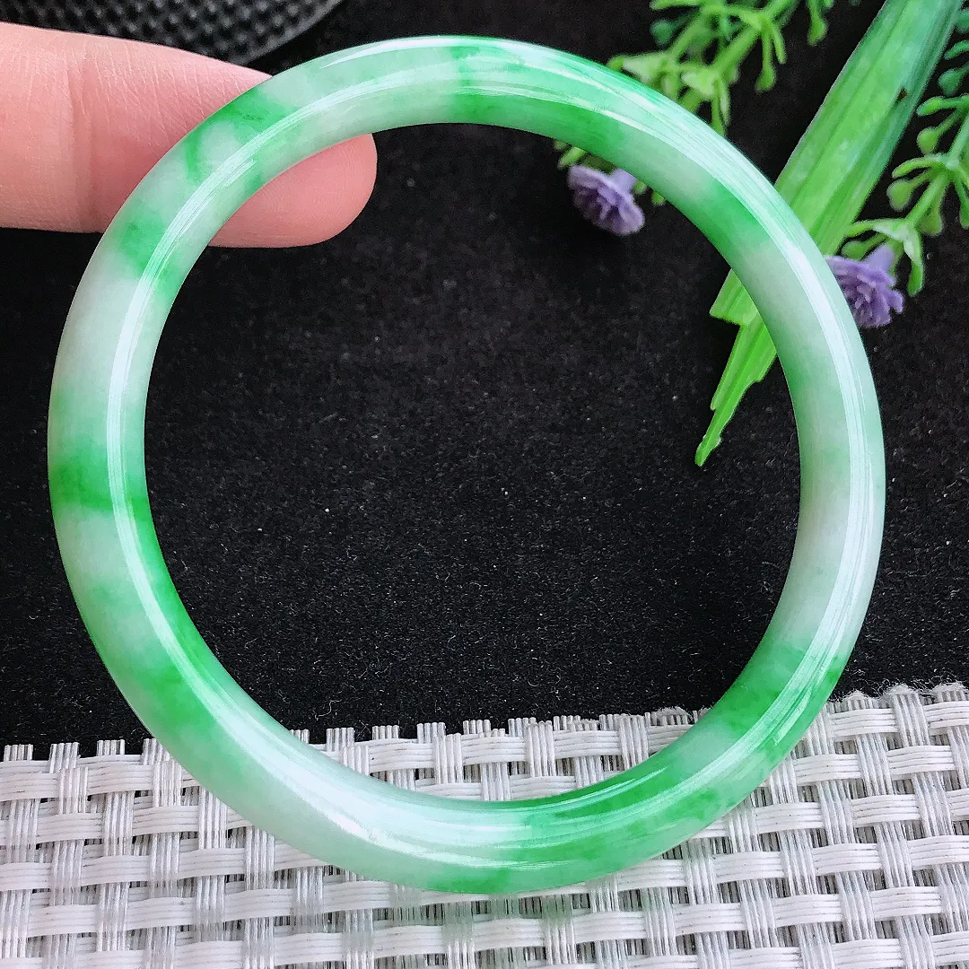 自然光58.5/7/7.5老坑精美辣阳绿叮当圆条手镯天然翡翠玉镯女款