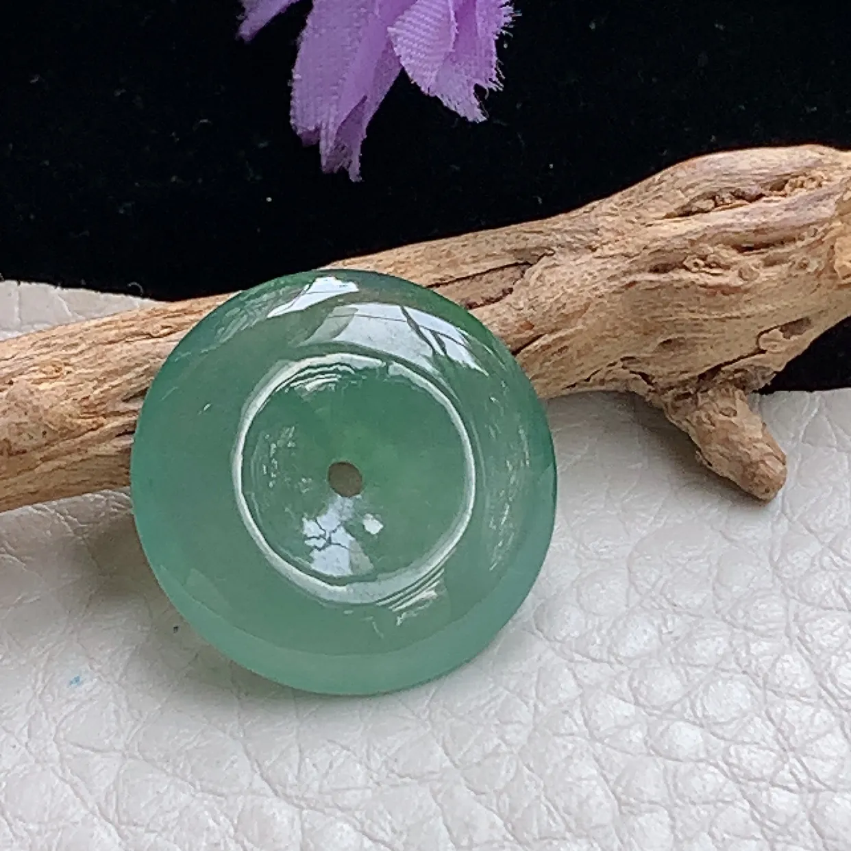 zzx实拍20*4.4缅甸翡翠精雕冰种晴水平安扣玉吊坠 锁骨坠