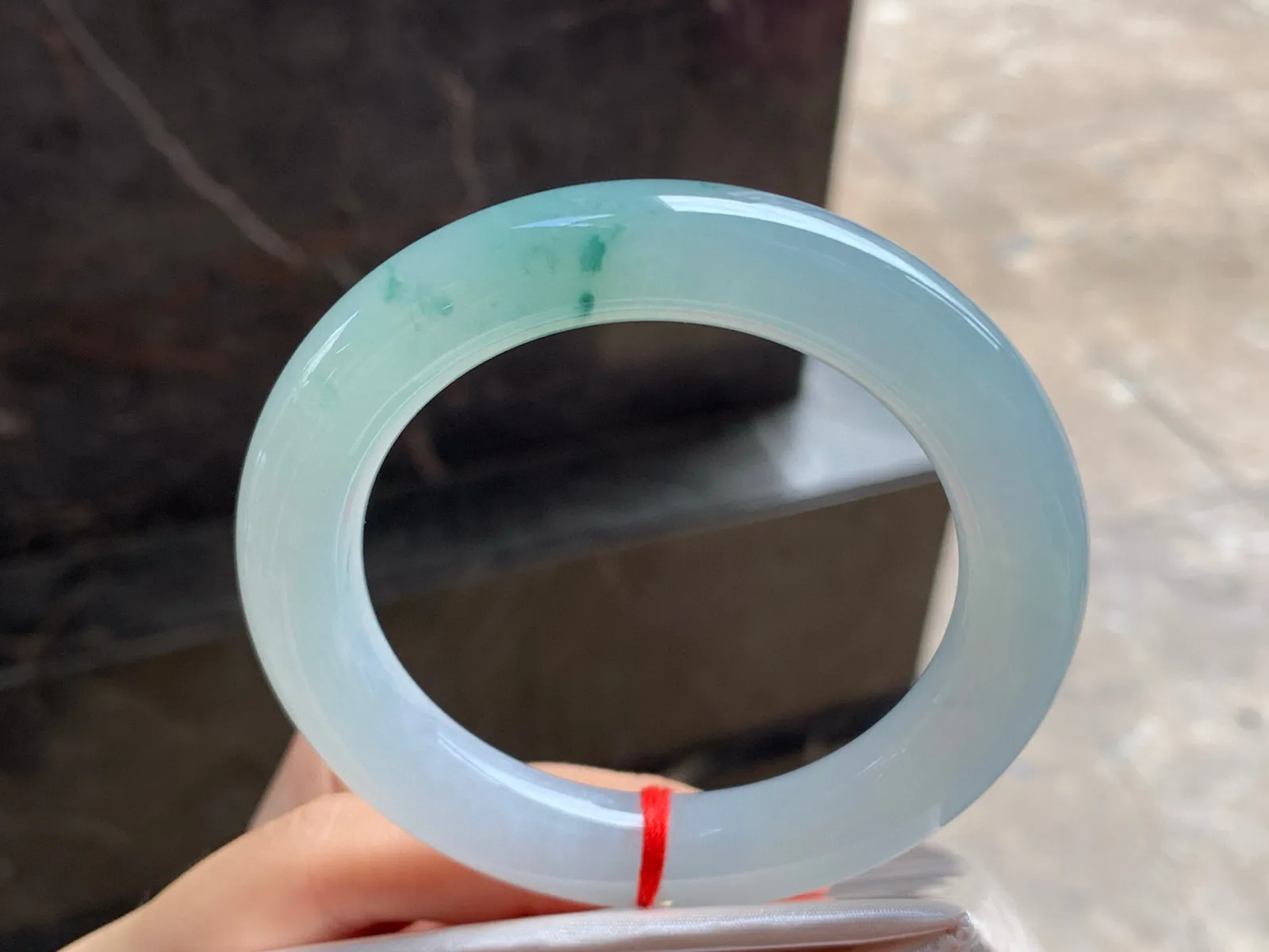 56-11.5

飘花手镯^_^玉质温润 清新