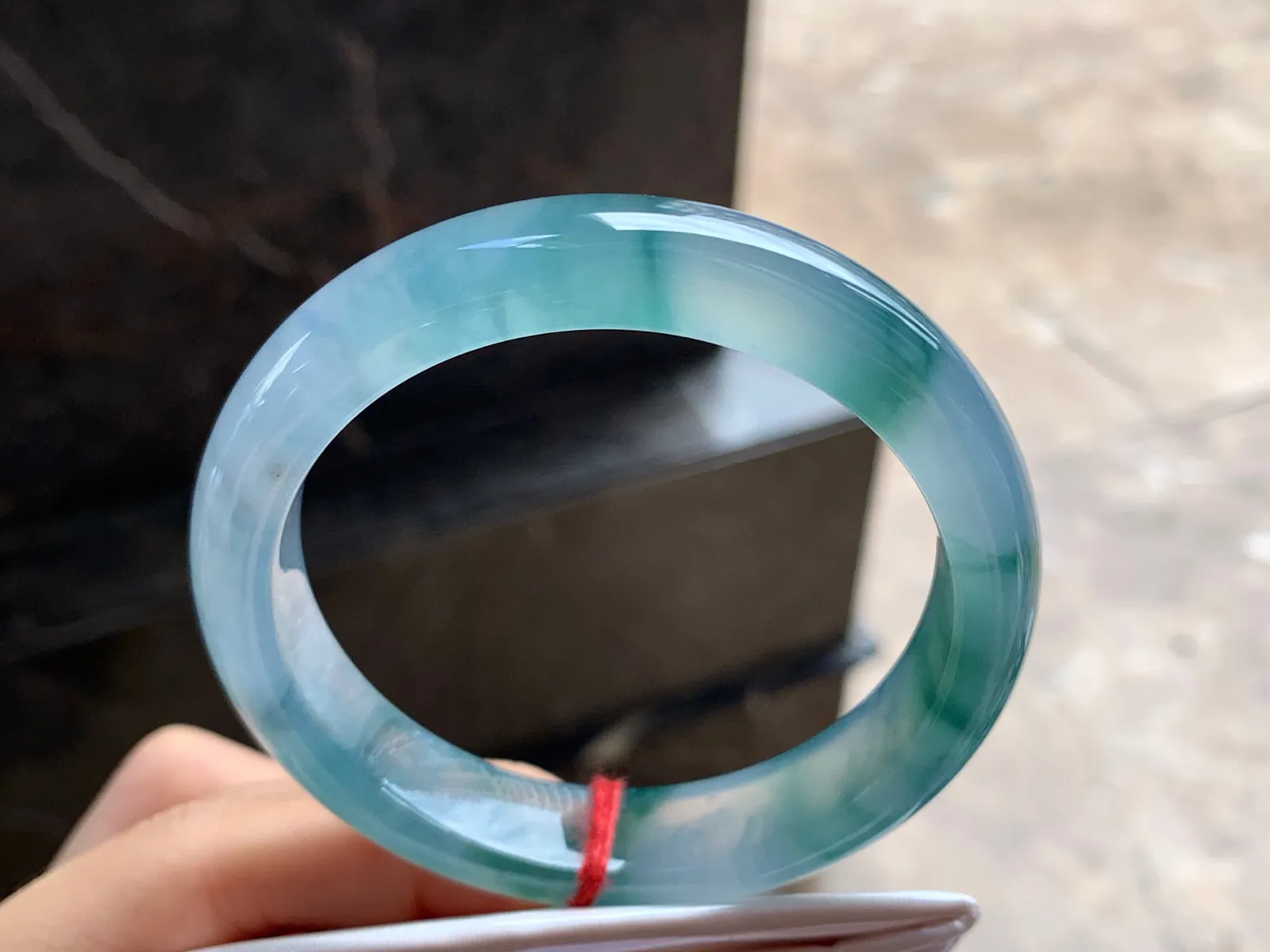 57-12.4-8.3

冰蓝花手镯^_^飘花浓郁 种水足
