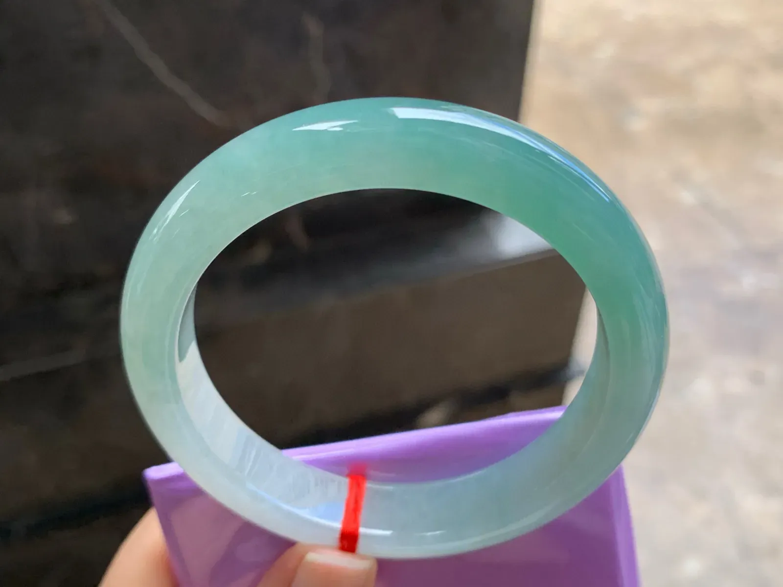 59-12.5-9

蓝水手镯^_^颜色鲜艳 起光 浓郁