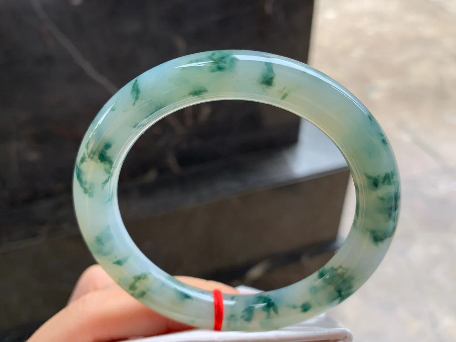 58.5-10

飘花圆条手镯^_^飘花灵韵