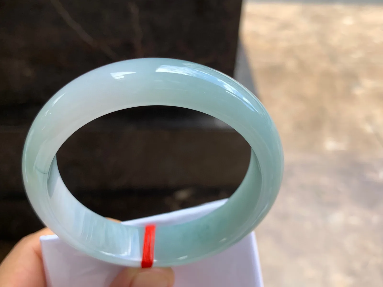 59.5-15.5-8mm
蓝水手镯 底子细腻 宽版大气