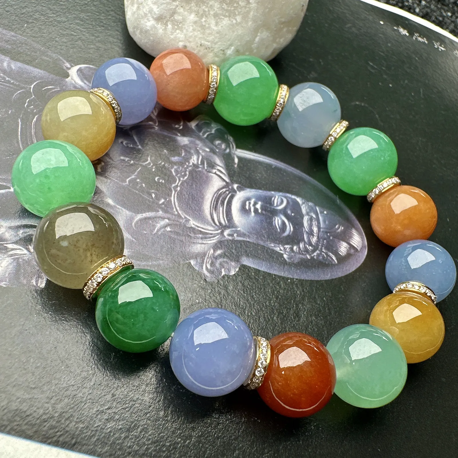 【冰种多宝手串】晶莹多彩的糖果串，多宝手串，颜色丰富，更重要的是种水都很好，性价比很不错，直径10-14.5之间