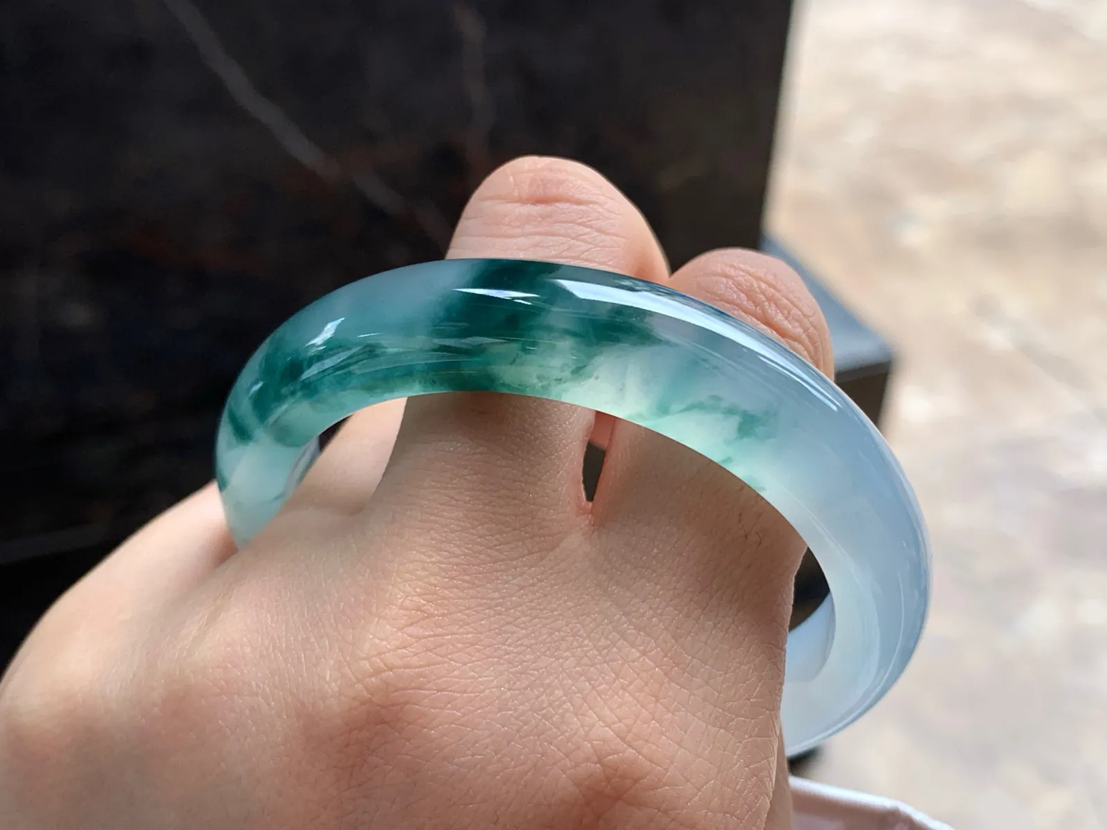 53.5-12-8.3

冰蓝花手镯^_^飘花浓郁