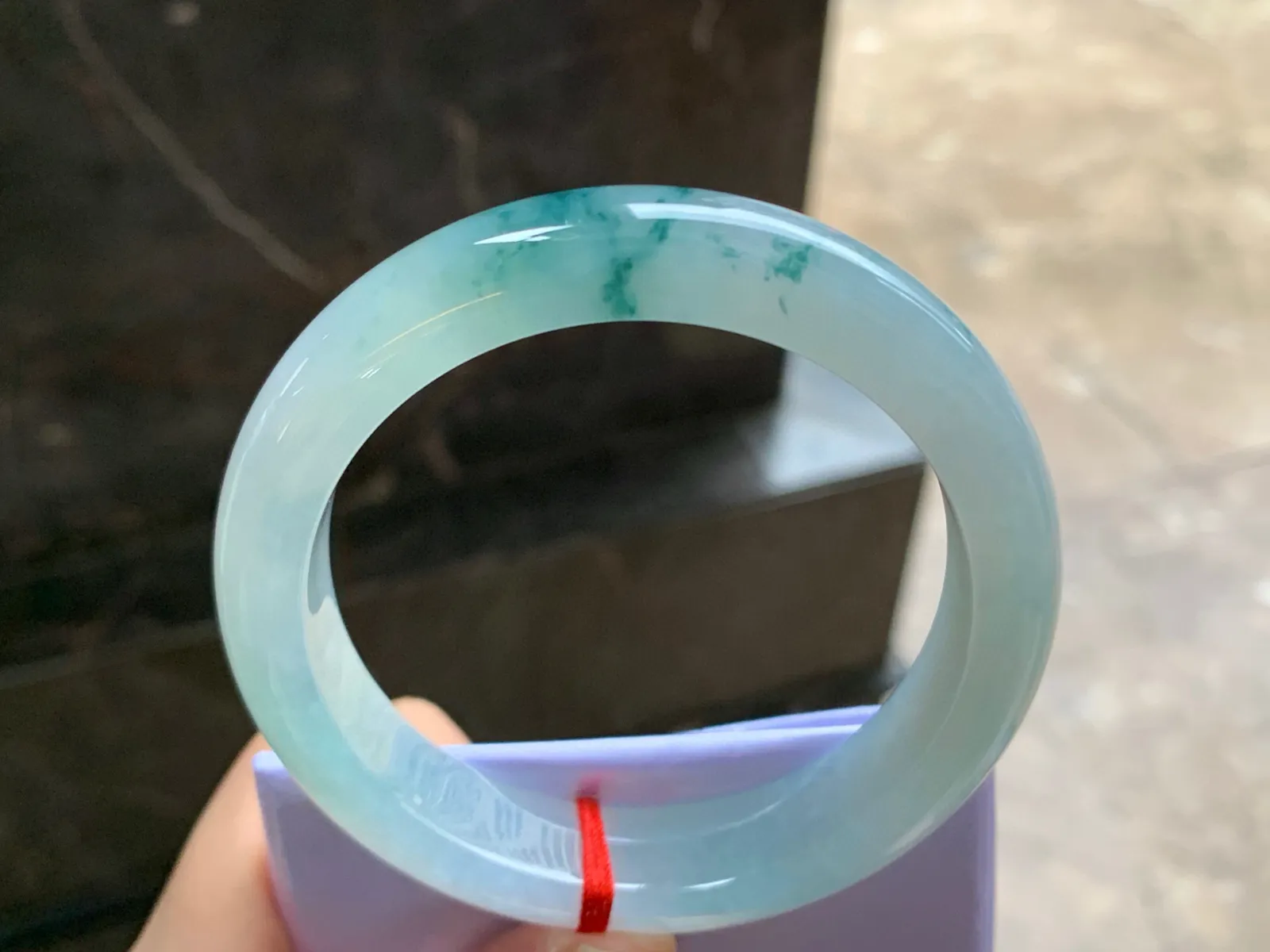 57-12.7-8.6

蓝花手镯^_^种水足 飘花灵韵