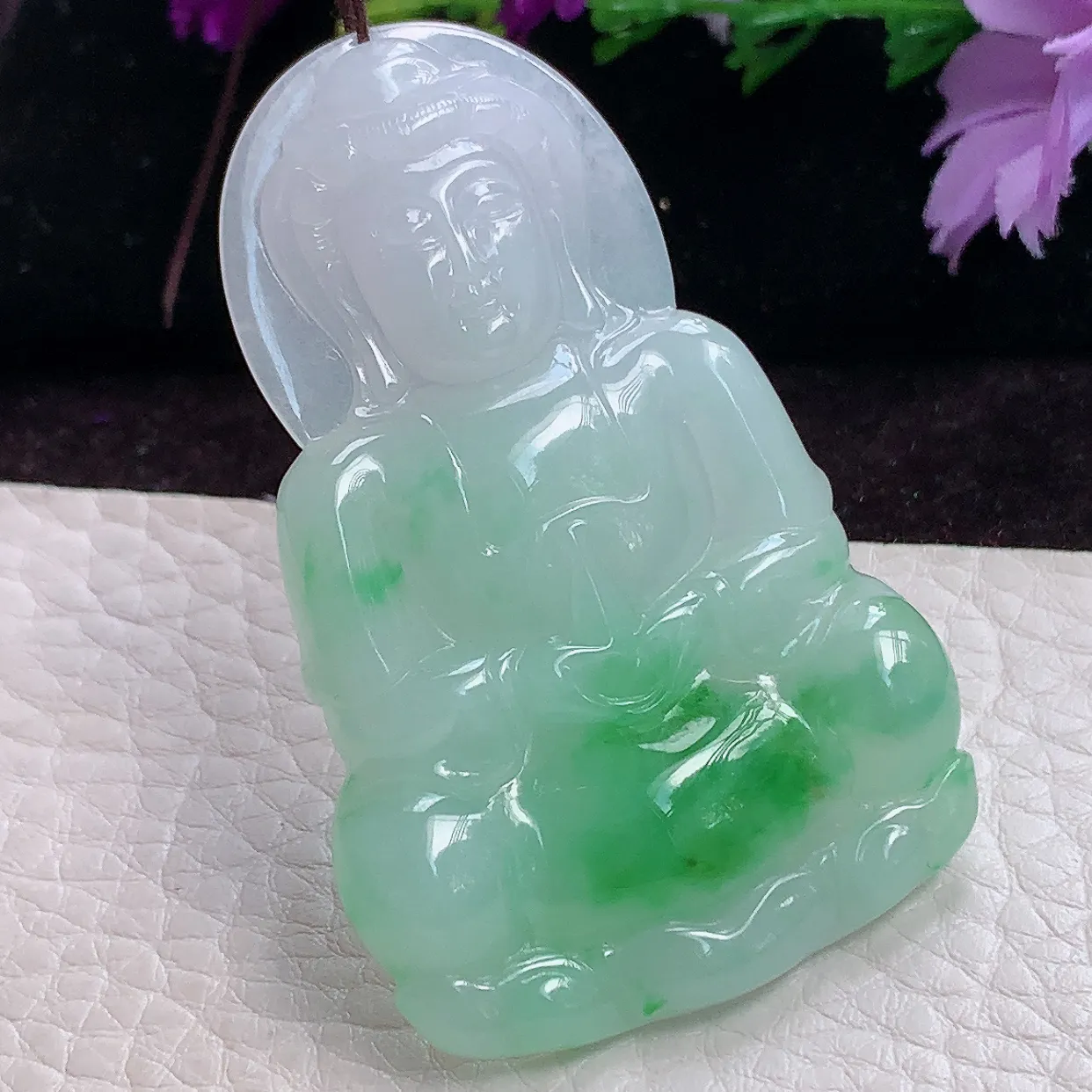qxm实拍57*36.9*6缅甸翡翠飘绿正庄观音 玉观音玉吊坠 玉挂件