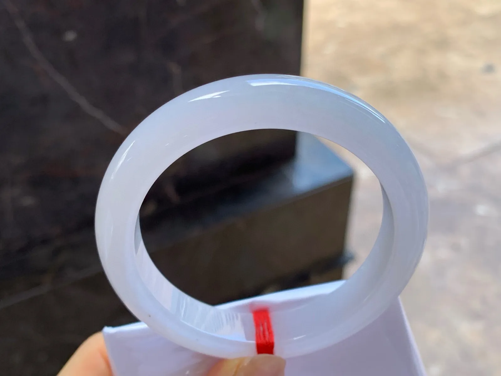 淡春手镯
尺寸：56.6-12-8.8mm
肉质细腻水润～小清新