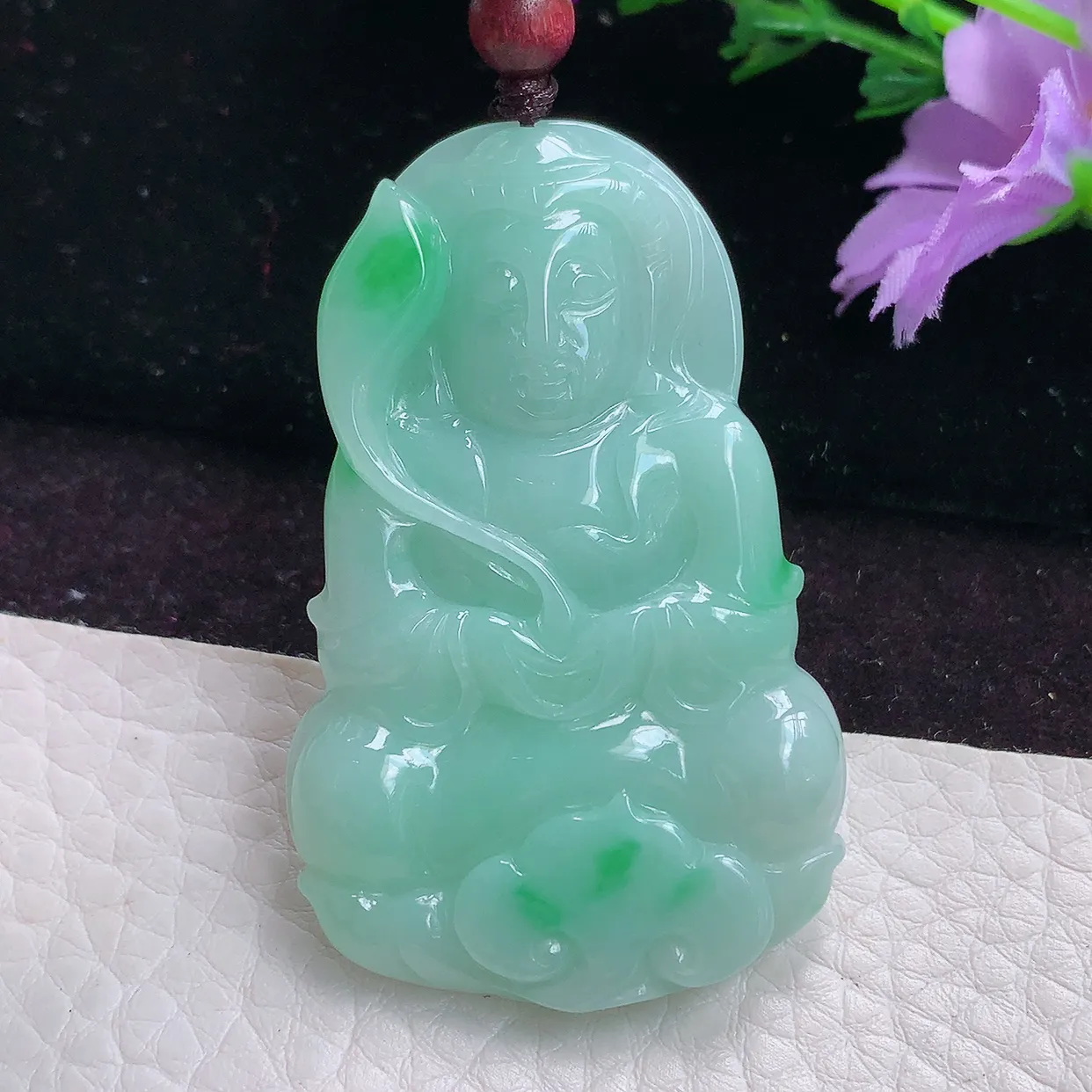zen实拍53.8*34.8*6缅甸翡翠飘绿俏雕观音菩萨吊坠