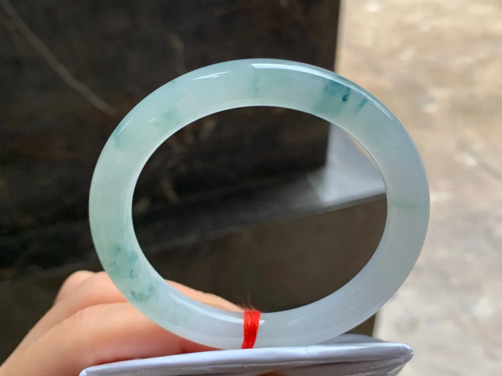 54.5-8.9

冰蓝花圆条手镯^_^飘花灵韵