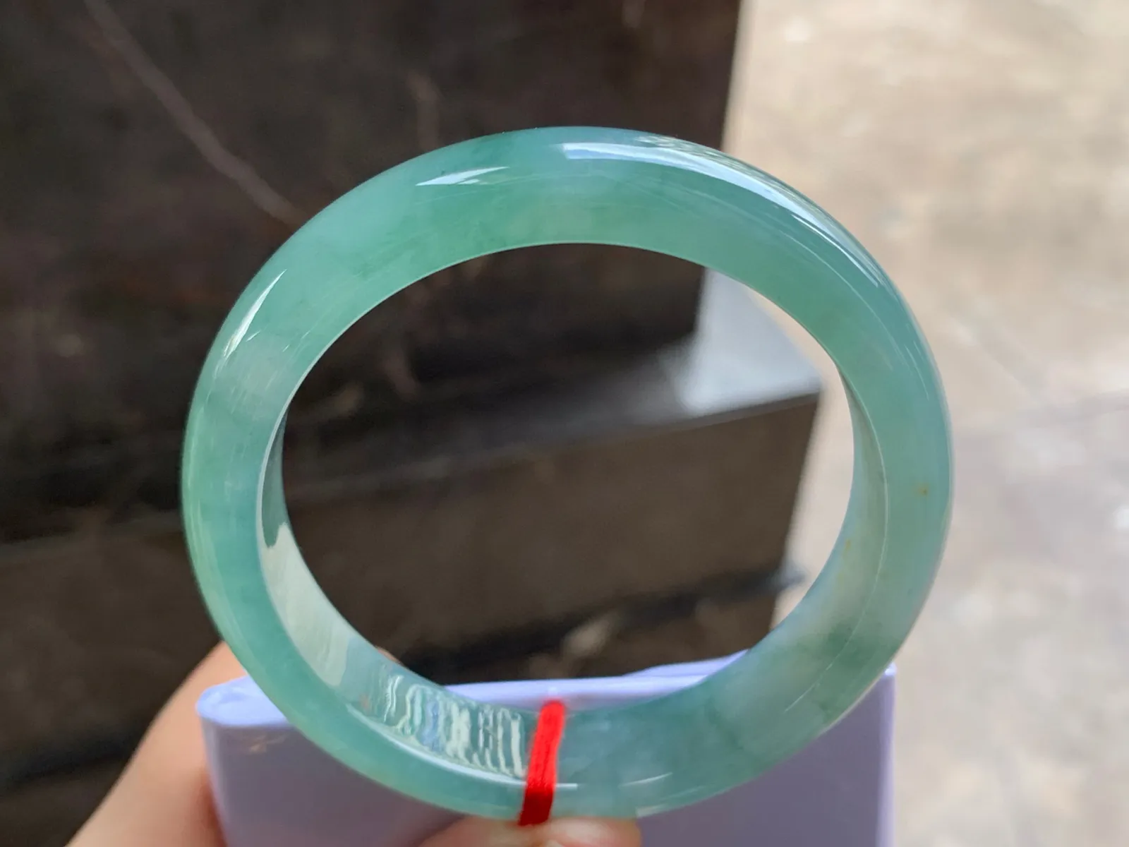 56.5-13.5-8.1

冰种油蓝手镯^_^颜色鲜艳